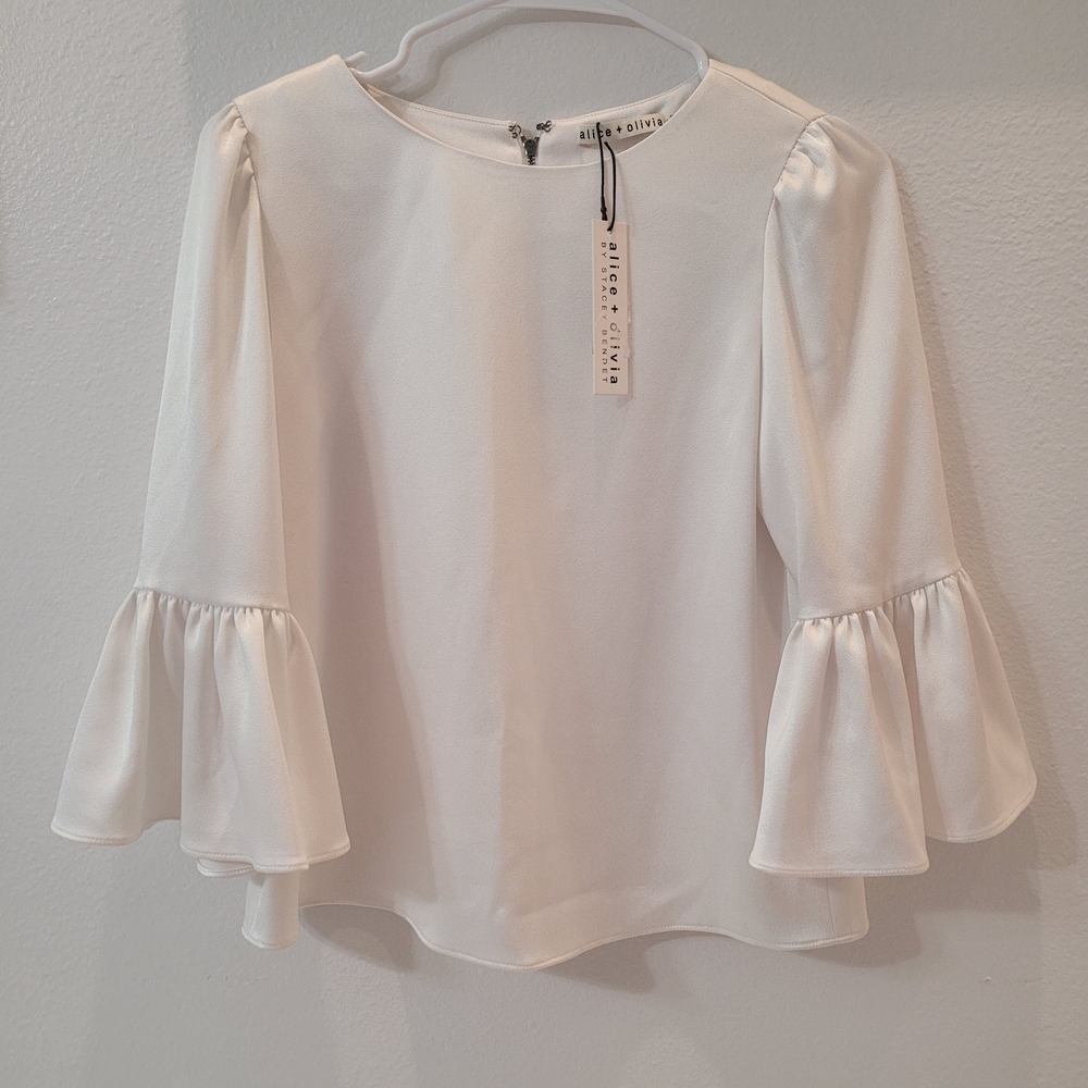 Alice + Olivia Off White Blouse Size XS New Tags Ruffle Sleeve Sateen